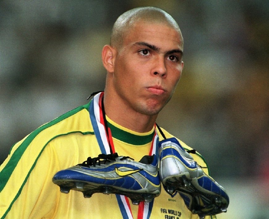 也是对球迷 也是对球迷