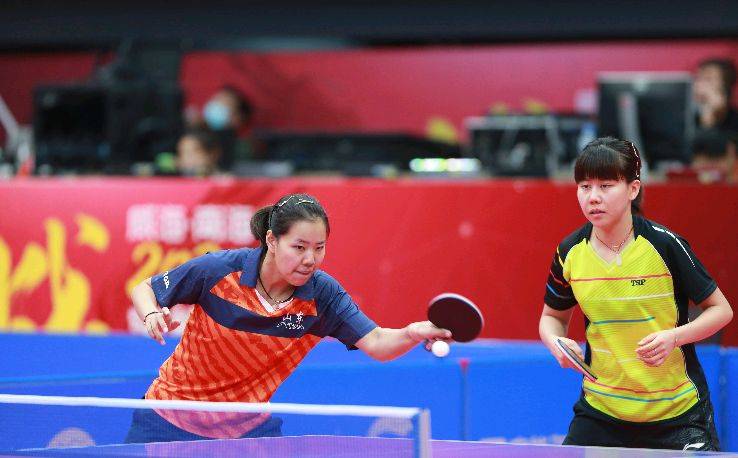 特别是在中 特别是在中