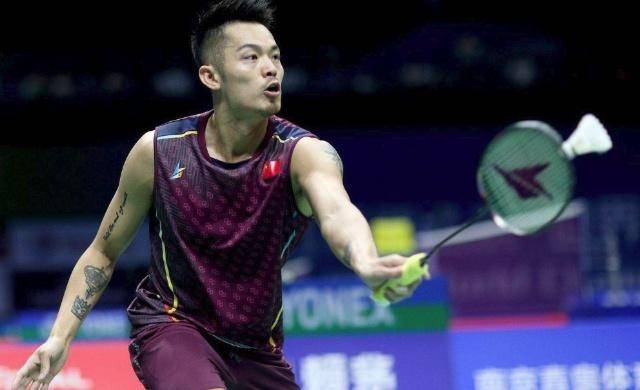 试图以攻为 试图以攻为